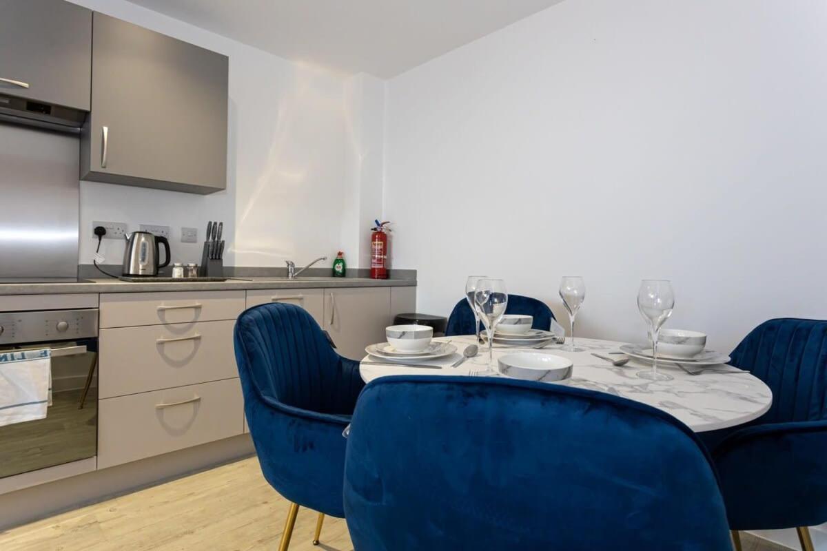 Modern 2 Bed Salford Apartment Stunning Views Manchester Exterior foto